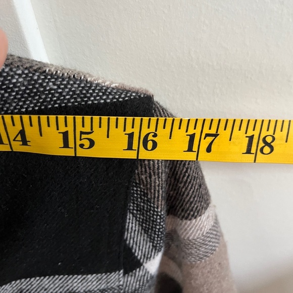 Tan & Black Plaid Shacket/Overshirt - Picture 2 of 4